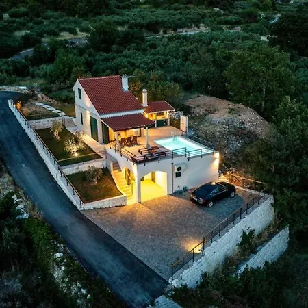 House Olive 3 **** Villa Jesenice