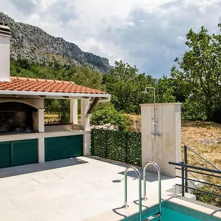 Villa House Olive 3 **** Jesenice